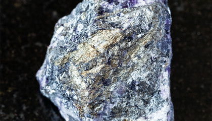 矿石金与黄金 从原始矿物到精炼贵金属的全面解析